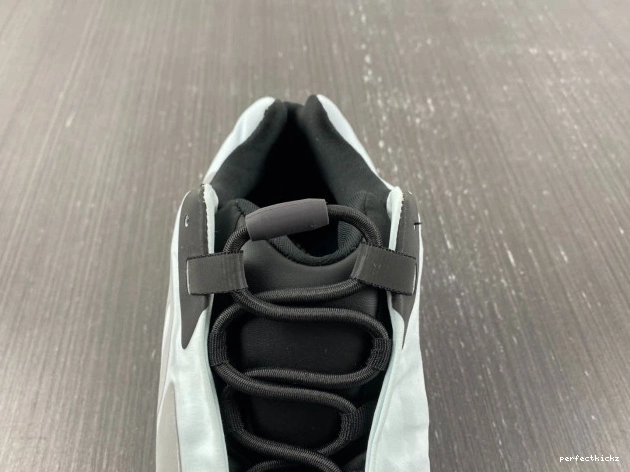 Adidas Tint Blue GZ0711 MNVN 700 Yeezy Boost 0812